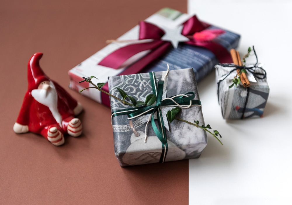 DIY des idées de papier cadeau de récup' pour emballer les cadeaux de Noël